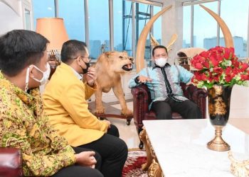 Indeks Demokrasi RI Capai Titik Terendah, Ini Kata Ketua MPR