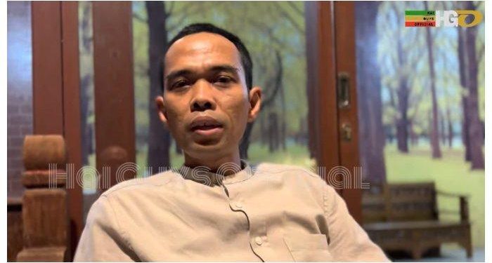Ditolak Masuk Singapura, UAS Sindir Reaksi Gubernur Riau yang Prihatin: Before-After Pilkada