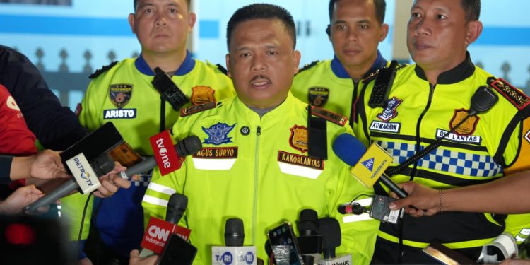 Pengamanan ibadah serta kelancaran arus mudik Lebaran 2026 dipastikan optimal oleh Kakorlantas melalui kesiapan seluruh jajaran